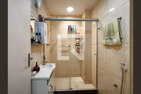 Apartamento à venda com 62m², 1 quarto e 1 vagaBanheiro Corredor