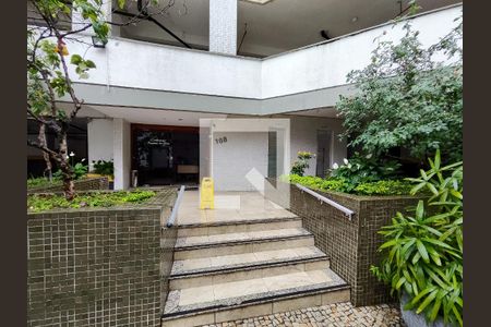 Apartamento à venda com 62m², 1 quarto e 1 vagaFachada e portaria