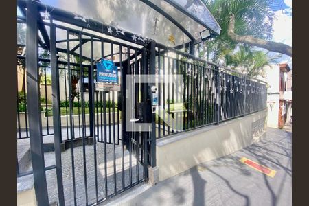 Apartamento à venda com 37m², 1 quarto e 1 vagaFachada