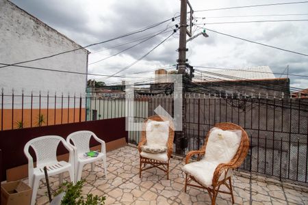 Casa à venda com 101m², 2 quartos e 2 vagas Casa à venda com 101m², 2 quartos e 2 vagasVaranda