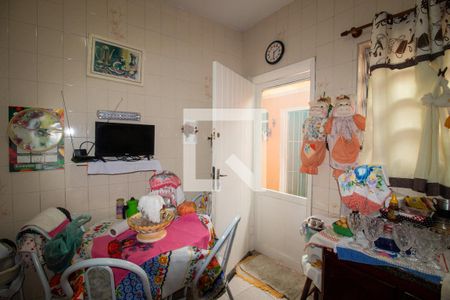Casa à venda com 101m², 2 quartos e 2 vagas Casa à venda com 101m², 2 quartos e 2 vagasCozinha