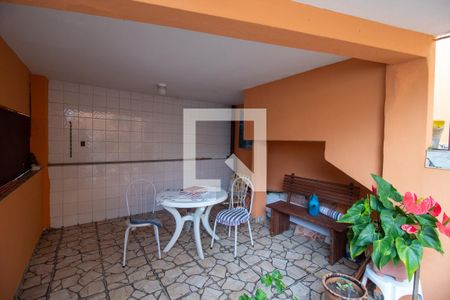 Casa à venda com 101m², 2 quartos e 2 vagas Casa à venda com 101m², 2 quartos e 2 vagasGaragem