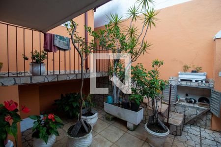 Casa à venda com 101m², 2 quartos e 2 vagas Casa à venda com 101m², 2 quartos e 2 vagasCorredor