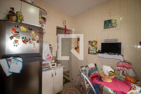 Casa à venda com 101m², 2 quartos e 2 vagas Casa à venda com 101m², 2 quartos e 2 vagasCozinha
