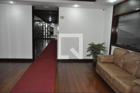 Apartamento à venda com 70m², 2 quartos e 1 vagaHall de Entrada