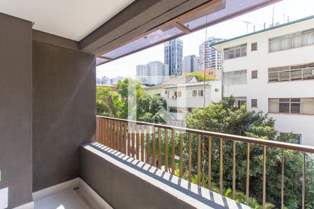 Studio para alugar com 27m², 1 quarto e sem vaga Studio para alugar com 27m², 1 quarto e sem vagaVaranda