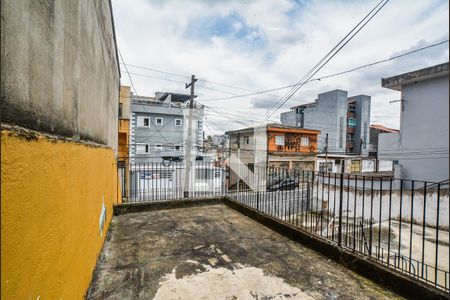 Casa à venda com 250m², 2 quartos e 2 vagas Casa à venda com 250m², 2 quartos e 2 vagasQuintal