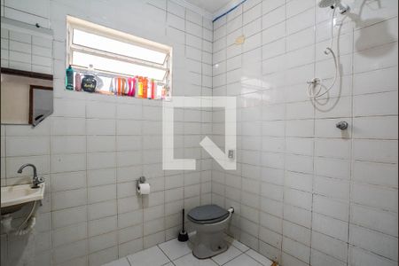 Casa à venda com 250m², 2 quartos e 2 vagas Casa à venda com 250m², 2 quartos e 2 vagasBanheiro