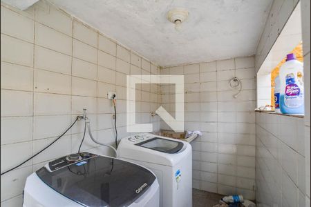 Casa à venda com 250m², 2 quartos e 2 vagas Casa à venda com 250m², 2 quartos e 2 vagasÁrea de Serviço