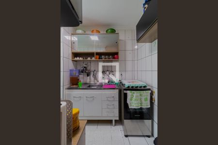 Apartamento à venda com 49m², 2 quartos e 1 vaga Apartamento à venda com 49m², 2 quartos e 1 vagaCozinha e Área de Serviço