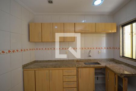 Casa para alugar com 154m², 3 quartos e 1 vaga Casa para alugar com 154m², 3 quartos e 1 vagaCozinha