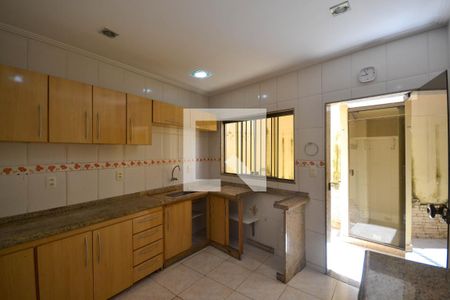 Casa para alugar com 154m², 3 quartos e 1 vaga Casa para alugar com 154m², 3 quartos e 1 vagaCozinha