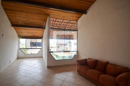 Terraço de casa para alugar com 3 quartos, 154m² em Centro, Nilópolis