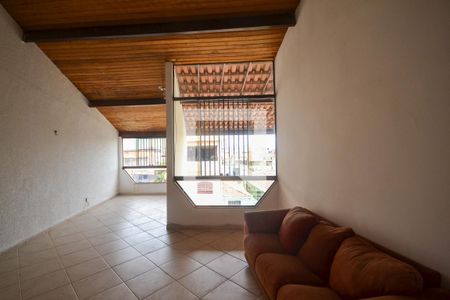 Casa para alugar com 154m², 3 quartos e 1 vaga Casa para alugar com 154m², 3 quartos e 1 vagaTerraço