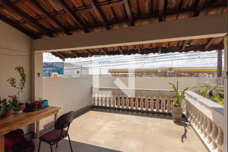 Casa à venda com 160m², 5 quartos e 5 vagasVaranda