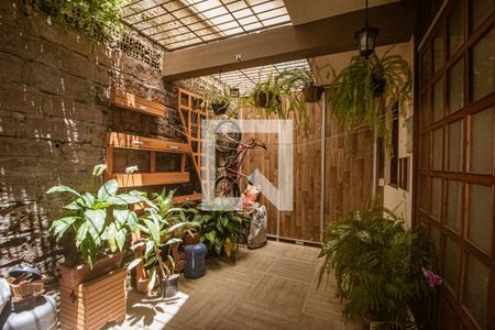 Casa à venda com 175m², 3 quartos e 2 vagasQuintal