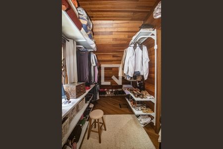Casa à venda com 175m², 3 quartos e 2 vagasCloset