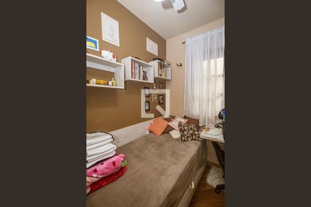 Casa à venda com 175m², 3 quartos e 2 vagasQuarto