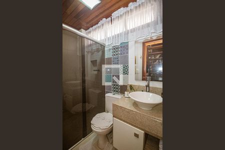 Casa à venda com 175m², 3 quartos e 2 vagasBanheiro