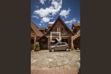 Casa à venda com 175m², 3 quartos e 2 vagasFachada