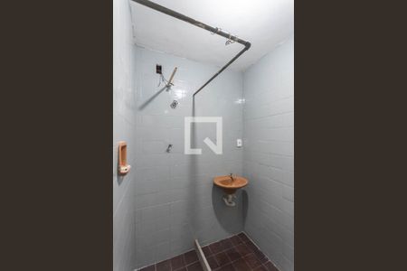 Banheiro de casa para alugar com 2 quartos, 70m² em São Francisco Xavier, Rio de Janeiro
