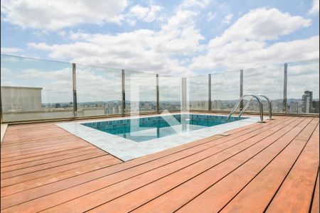 Apartamento à venda com 345m², 3 quartos e 6 vagasPiscina