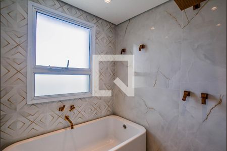 Apartamento à venda com 345m², 3 quartos e 6 vagasBanheiro da Suíte 2