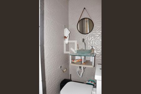 Casa para alugar com 300m², 3 quartos e 2 vagas Casa para alugar com 300m², 3 quartos e 2 vagas Lavabo