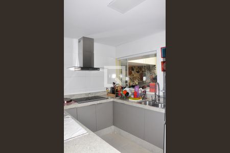 Casa para alugar com 300m², 3 quartos e 2 vagas Casa para alugar com 300m², 3 quartos e 2 vagasCozinha Americana