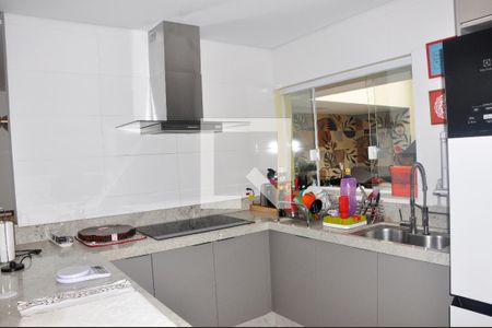 Casa para alugar com 300m², 3 quartos e 2 vagas Casa para alugar com 300m², 3 quartos e 2 vagasCozinha Americana