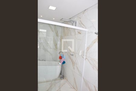 Casa para alugar com 300m², 3 quartos e 2 vagas Casa para alugar com 300m², 3 quartos e 2 vagasSuíte