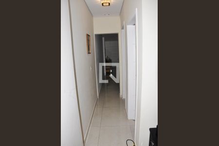 Casa para alugar com 300m², 3 quartos e 2 vagas Casa para alugar com 300m², 3 quartos e 2 vagas Corredor Cozinha