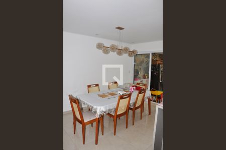 Casa para alugar com 300m², 3 quartos e 2 vagas Casa para alugar com 300m², 3 quartos e 2 vagasCopa