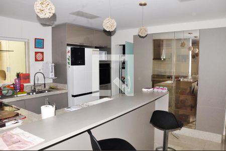 Casa para alugar com 300m², 3 quartos e 2 vagas Casa para alugar com 300m², 3 quartos e 2 vagasCozinha Americana