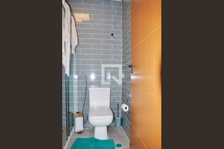 Casa para alugar com 300m², 3 quartos e 2 vagas Casa para alugar com 300m², 3 quartos e 2 vagas Banheiro Social Quartos