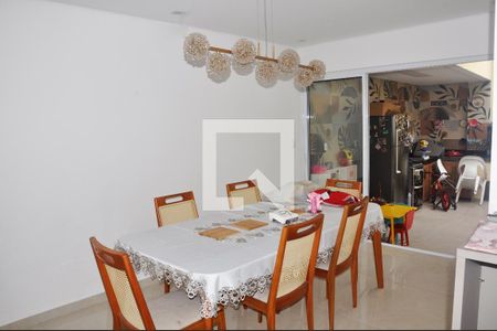 Casa para alugar com 300m², 3 quartos e 2 vagas Casa para alugar com 300m², 3 quartos e 2 vagasCopa