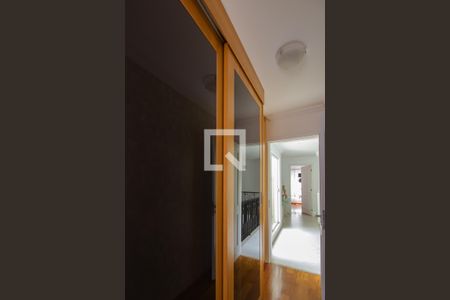 Casa para alugar com 400m², 5 quartos e 8 vagas Casa para alugar com 400m², 5 quartos e 8 vagasSuite 1