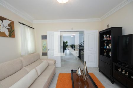 Casa para alugar com 400m², 5 quartos e 8 vagas Casa para alugar com 400m², 5 quartos e 8 vagasSala 3