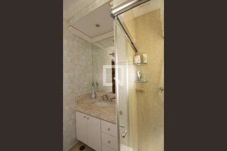 Casa para alugar com 400m², 5 quartos e 8 vagas Casa para alugar com 400m², 5 quartos e 8 vagasBanheiro da Suíte 1