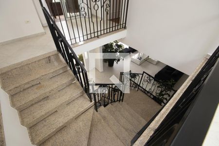 Casa para alugar com 400m², 5 quartos e 8 vagas Casa para alugar com 400m², 5 quartos e 8 vagasHall Quartos
