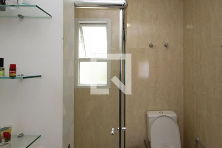 Casa para alugar com 400m², 5 quartos e 8 vagas Casa para alugar com 400m², 5 quartos e 8 vagasBanheiro da Suíte 1