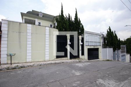 Casa para alugar com 400m², 5 quartos e 8 vagas Casa para alugar com 400m², 5 quartos e 8 vagasFachada