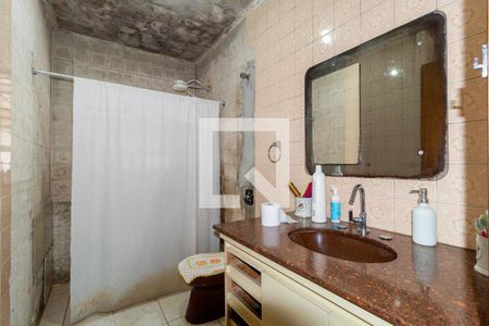 Casa à venda com 336m², 3 quartos e 2 vagasBanheiro