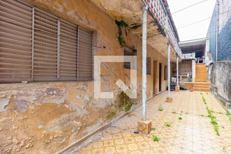 Casa à venda com 336m², 3 quartos e 2 vagasCorredor