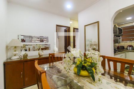 Casa à venda com 125m², 3 quartos e 2 vagas Casa à venda com 125m², 3 quartos e 2 vagasSala de jantar