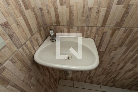 Casa para alugar com 100m², 1 quarto e sem vaga Casa para alugar com 100m², 1 quarto e sem vagaTérreo - Garagem / Salão - Banheiro 1