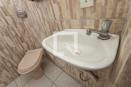 Casa para alugar com 100m², 1 quarto e sem vaga Casa para alugar com 100m², 1 quarto e sem vagaTérreo - Garagem / Salão - Banheiro 2