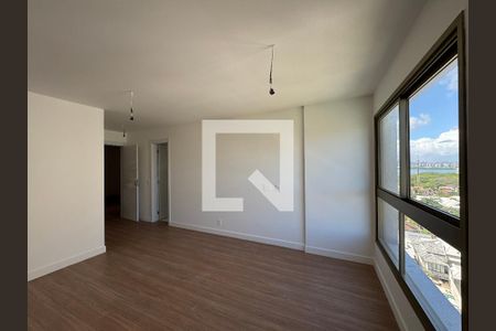 Apartamento à venda com 372m², 4 quartos e 4 vagas Apartamento à venda com 372m², 4 quartos e 4 vagasSuíte 4