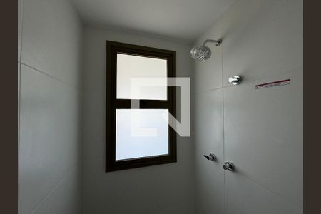 Apartamento à venda com 372m², 4 quartos e 4 vagas Apartamento à venda com 372m², 4 quartos e 4 vagasSuíte 2 - Banheiro