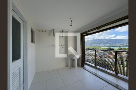 Apartamento à venda com 372m², 4 quartos e 4 vagas Apartamento à venda com 372m², 4 quartos e 4 vagasÁrea de Serviço